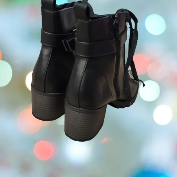 Material Girl Women’s Hillari Combat Booties - Picture 2 of 3